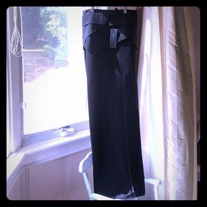 BCBG LONG BLACK SKIRT SIZE 4 new with tag